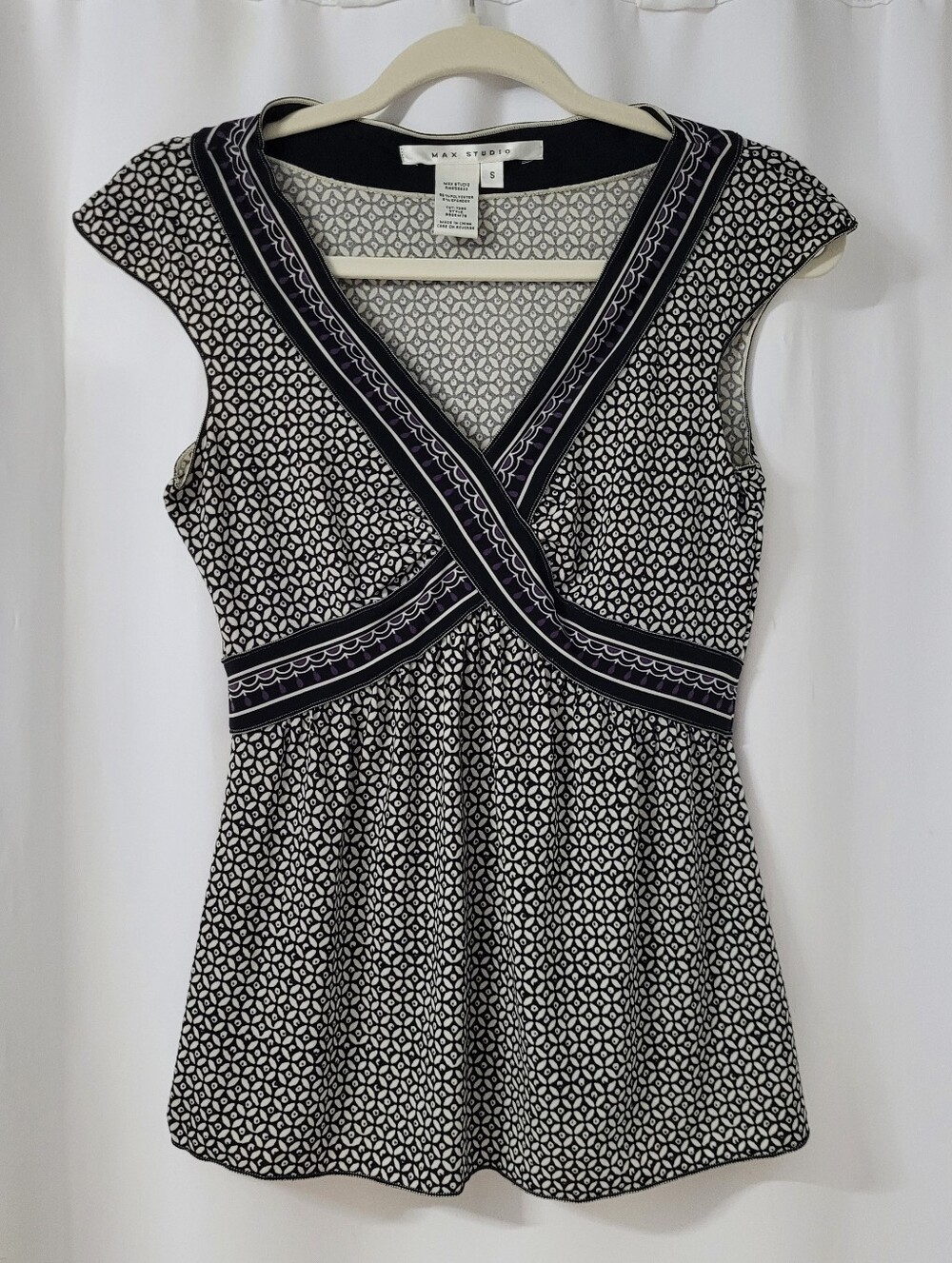 Max Studio Empire Waist Babydoll Top Geometric Print V-Neck